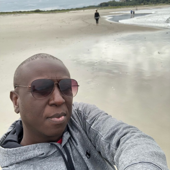 Meet your Posher, Alex - Picture 3 of 8